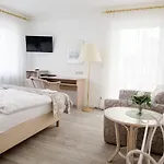 Kastanienhof 4*