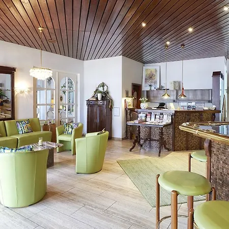 Kastanienhof 4*