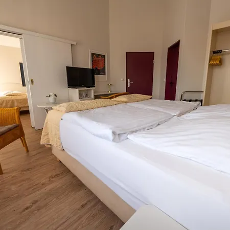 Kastanienhof Hotel 4*