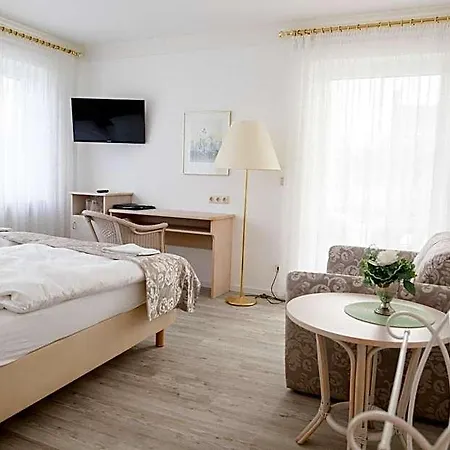 Kastanienhof Hotel 4*