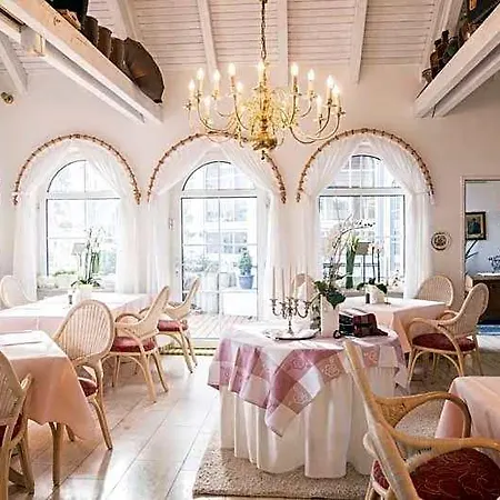 Kastanienhof Hotel 4*