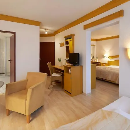 Kastanienhof Отель 4*